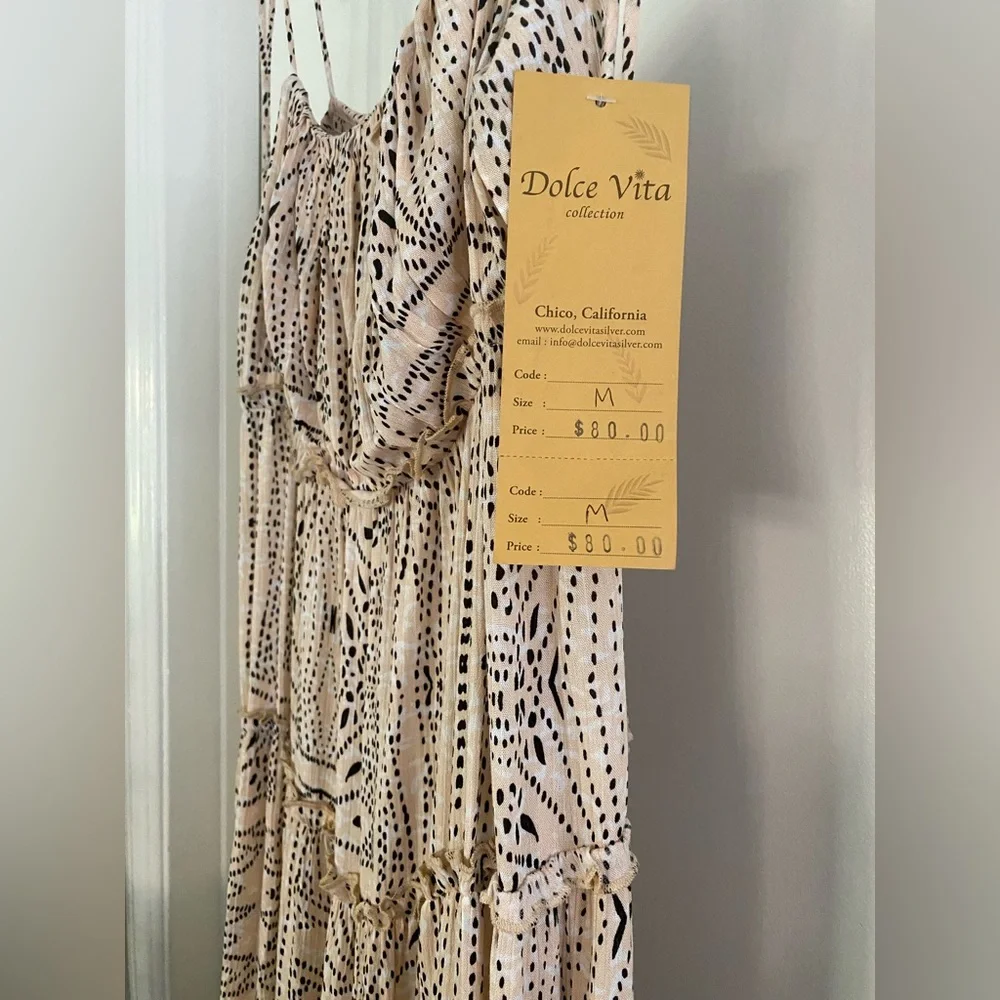 Woman’s dress - Picture 5 of 7